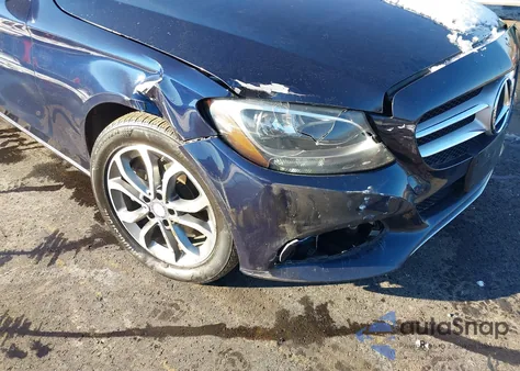 2016 Mercedes-Benz C 300 4Matic из США, поврежденный, VIN WDDWF4KB3GR142465